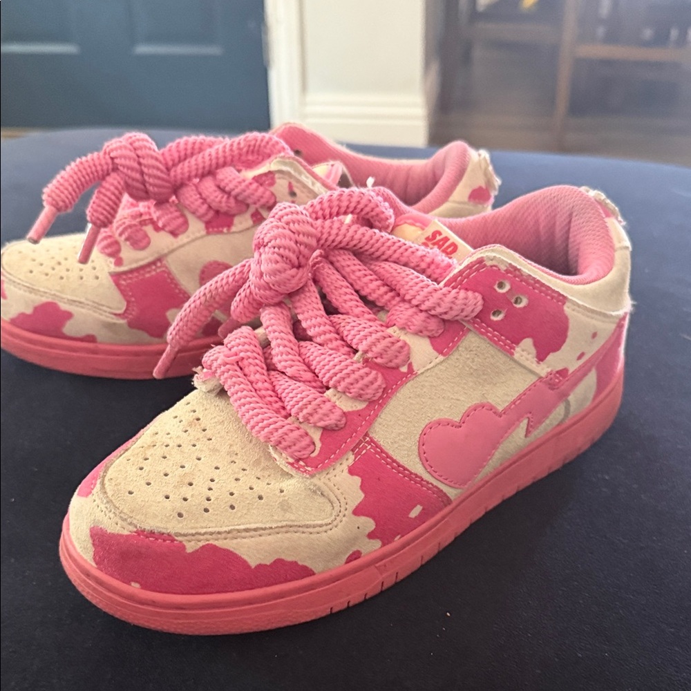 Kids Pink Heart Accent Sneakers